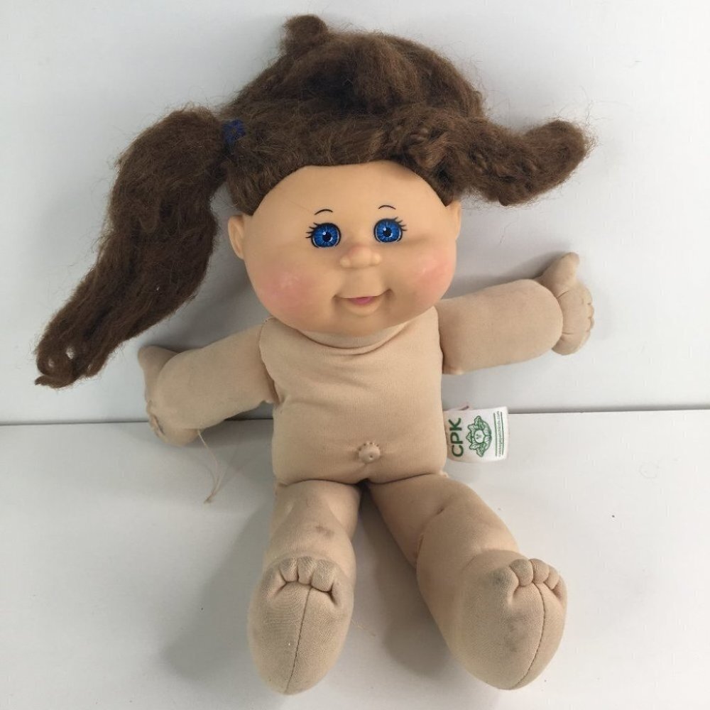 2015 Cabbage Patch Kid Doll Brown Head Hair Blue Eyes